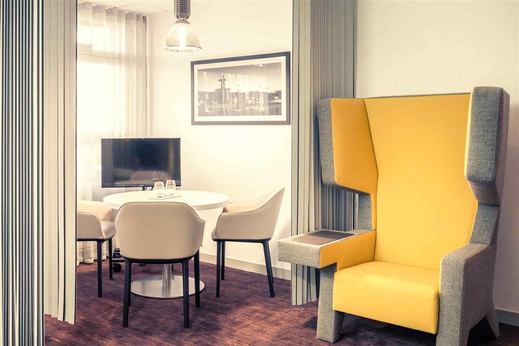 Mercure Paris Massy Gare Tgv Eksteriør billede