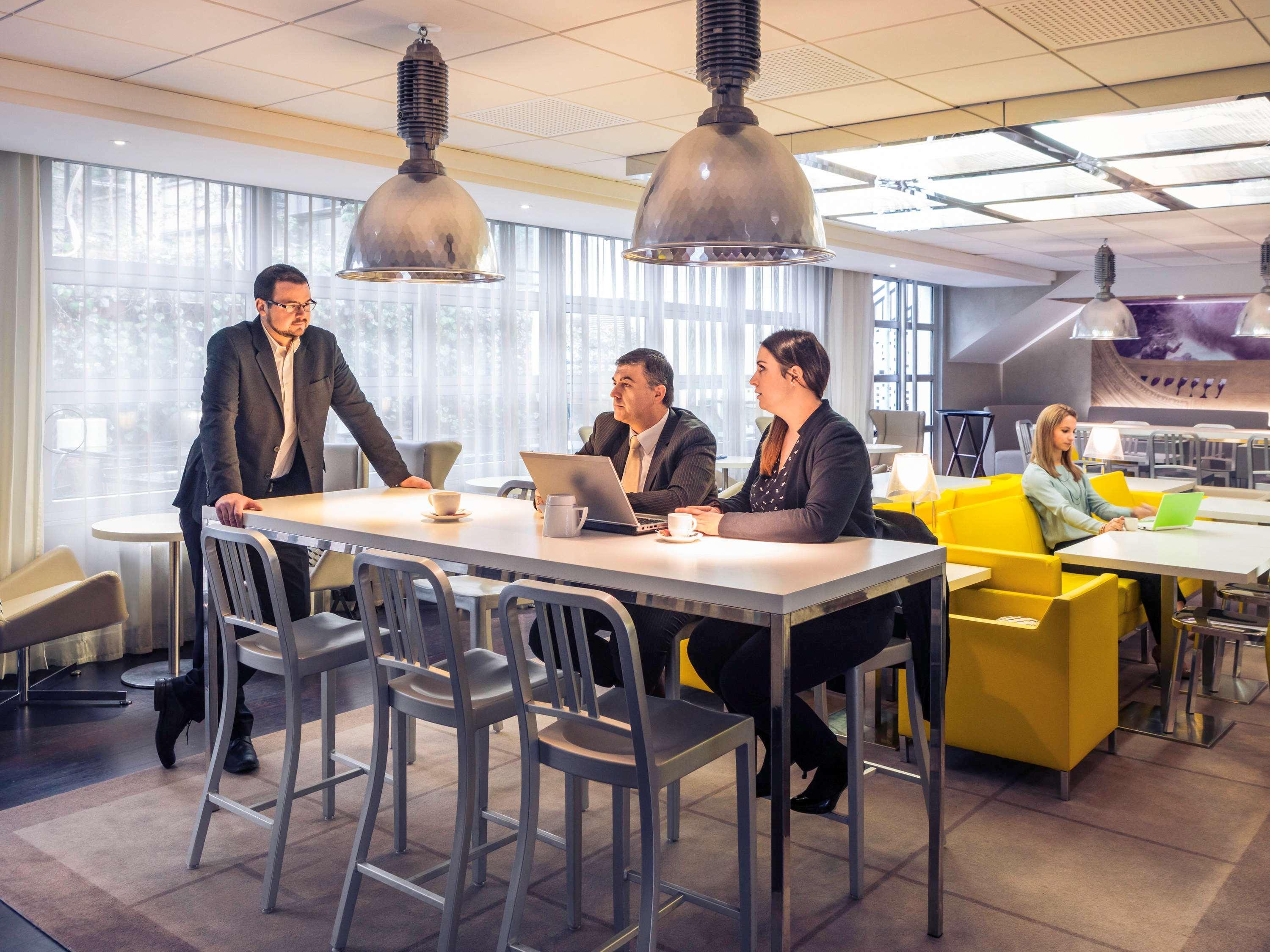 Mercure Paris Massy Gare Tgv Eksteriør billede